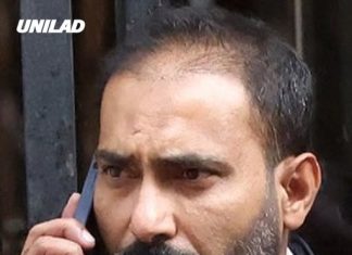 Doctor who left patient unconscious mid-surgery to have sex with a nurse allowed to keep practicing