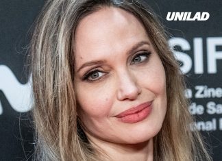 Angelina Jolie reveals double mastectomy scars for the very first time for one inspiring reason