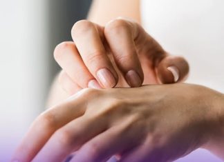 If your left hand gets itchy, here’s what the Universe is trying to tell you