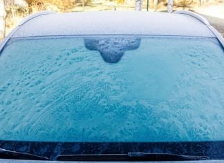 Quick tip to defrost your car window in seconds