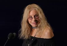 Barbra Streisand Performs on the Oscars Stage After Over a Decade for Emotional Robert Redford Tribute