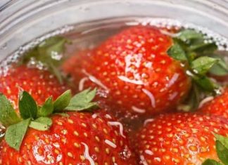 I soaked my strawberries in salt water and these white things wriggled out?