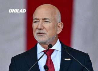 Jeff Bezos’ Amazon salary explained as it’s revealed he earns less than an average construction worker