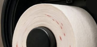 Public restroom alert: why you should avoid using toilet paper with suspicious stains