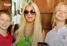 Jessica Simpson Flew in First Class While Her 3 Kids Sat in Economy, According to Her Ex Nick Lachey