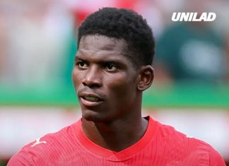 US blocks World Cup star from entering country just days before tournament starts