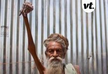 Incredible reason this man has kept his arm raised in the air for over 50 years