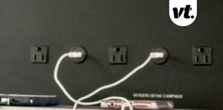 FBI issued a warning to all phone users about plugging phone into public USB chargers